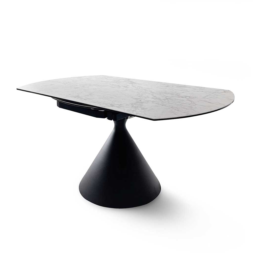 Tisch 4