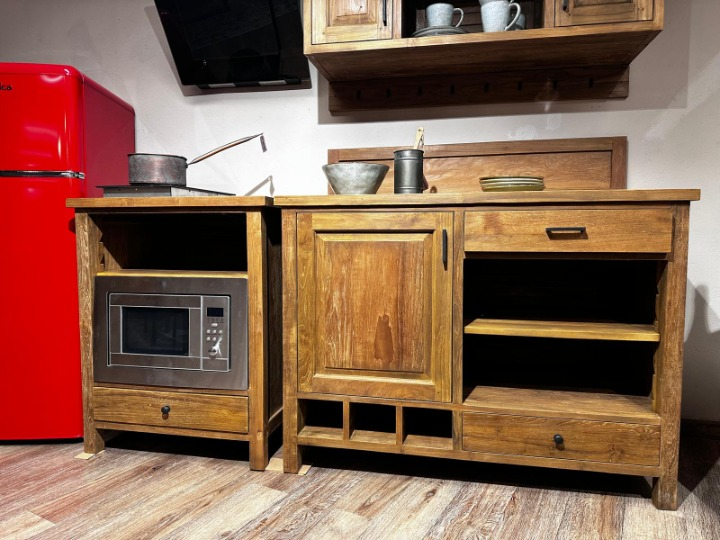 Teak Kitchen