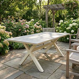 Manu Kera. 160 Cream